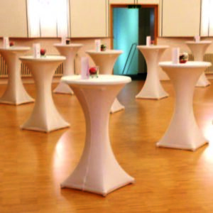 equipment-stehtisch_mit_Husse